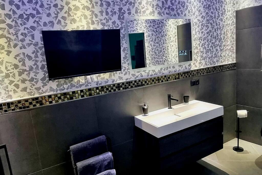 Luxus Loft Whirlpool Designer Kueche Bad Appartement Herdecke Buitenkant foto